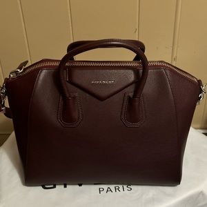 GIVENCHY medium Antigone in Oxblood